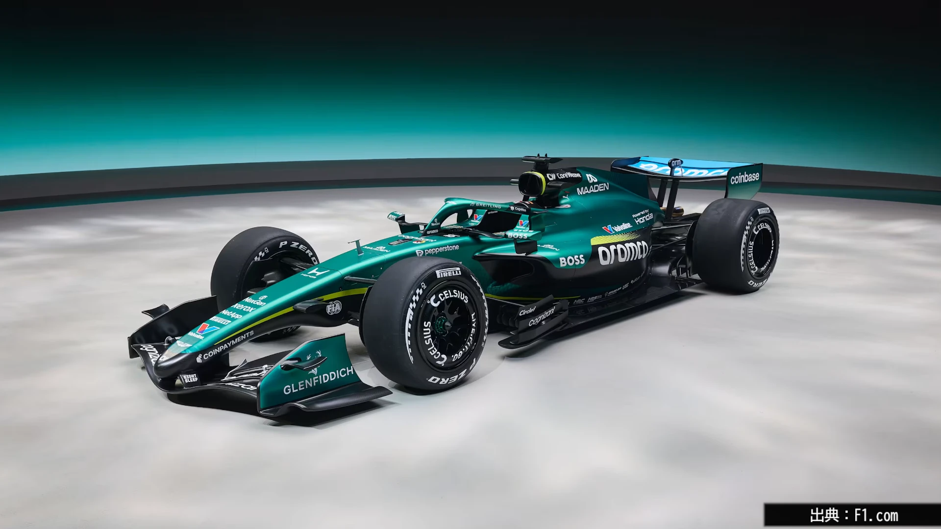 アストンマーティンが2026年F1マシン「AMR26」の新カラーリングを発表